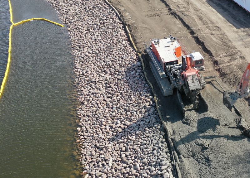 L4H One-Pass Trencher in operation during environmental trenching project